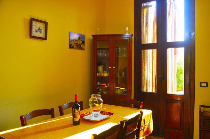 Charming Villa with Lemon Garden Near Lido di Noto Beach in Lido di Noto, Noto region