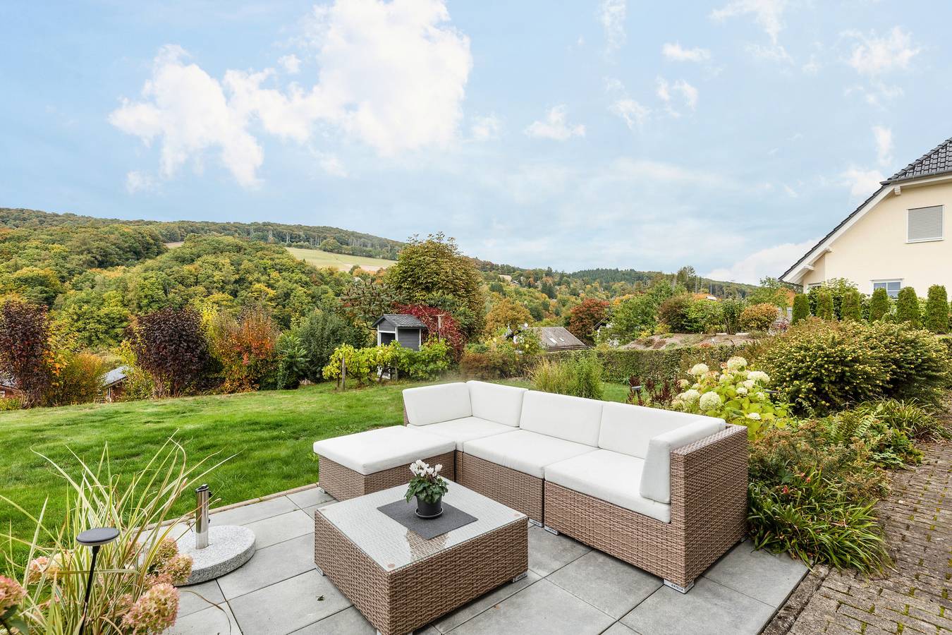 Geheel appartement, Appartement 'Fischer' met uitzicht op de bergen, privéterras en Wi-Fi in Diemelsee, Upland