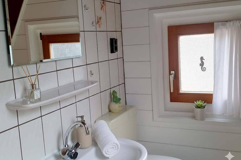 Ferienhaus Bannos Kajüte Ferienpark Butjadingen Fedderwardersiel in Strandnähe in Fedderwardersiel, Butjadingen