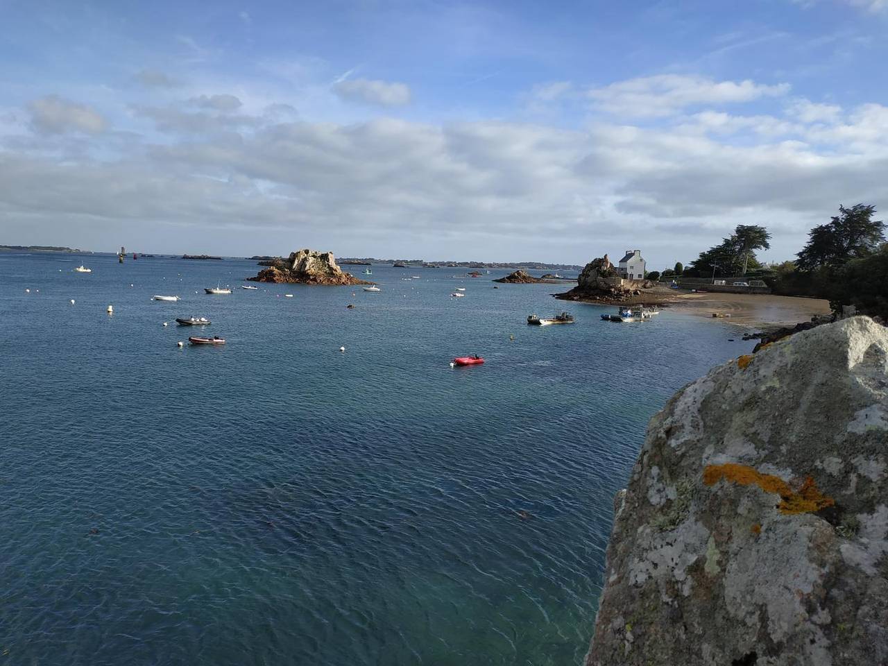 Ar Rozenn Gwenn in Ploubazlanec, Côte de Goëlo