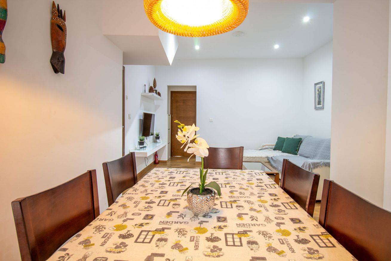 Apartamento entero, Confortable Apartamento con Patio en Motril in Playa Granada, Motril