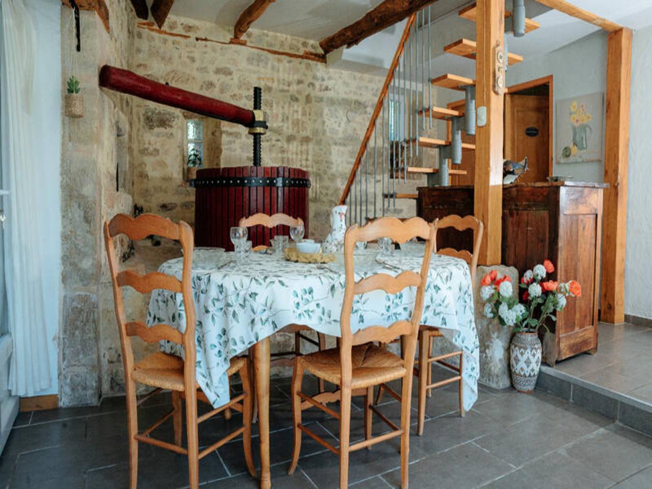 Appartement entier, Appartement à Saint-Rabier avec piscine privée in Saint-Rabier, Périgord Noir