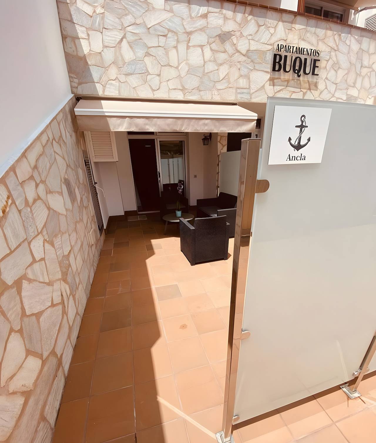 Estudio entero, Estudio vacacional 'Vv Ancla' con vistas a la montaña, Wi-Fi y aire acondicionado in Puerto de Mogan, Mogán