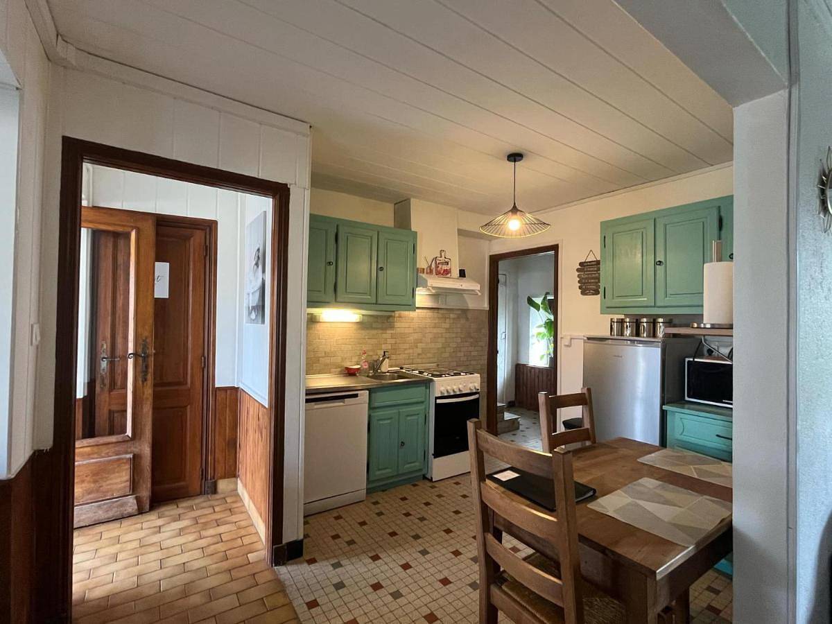 Three-Bedroom House in Brenat, Parc Naturel Régional Livradois-Forez