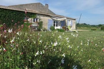 Gîte pour 7 personnes, avec jardin et terrasse, animaux acceptés à Cadillac (entreprise)