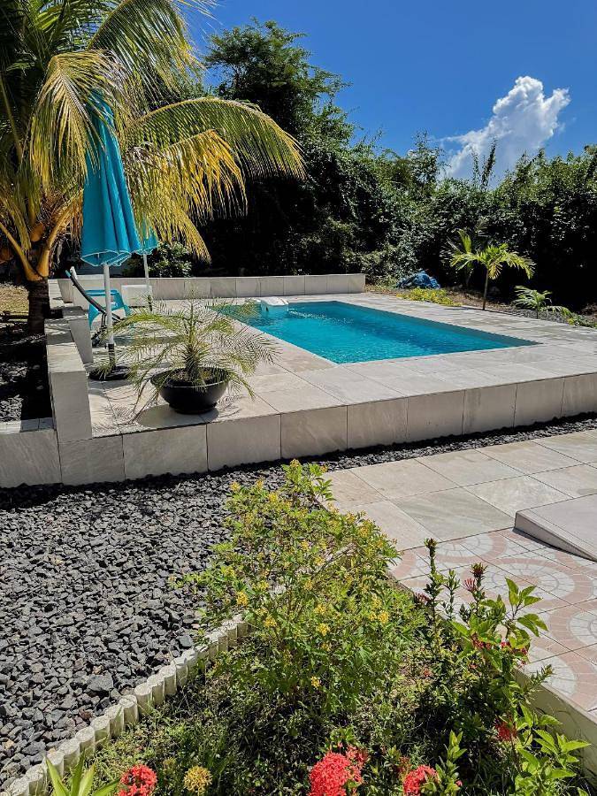 Location de vacances pour 6 personnes, avec jardin ainsi que piscine et balcon dans Plage des Salines - 4