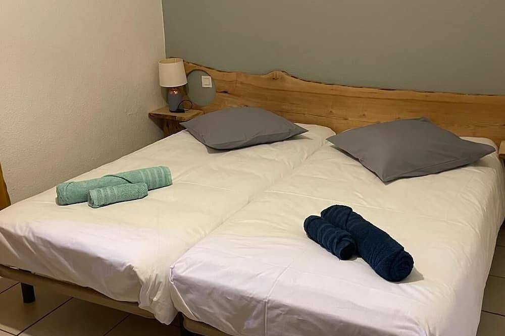 Apartamento entero, Le Grand Tetras in a charming property in the heart of the Blue Spring area in Mouthe-Lac et Mont d’Or, Doubs (desambiguación)