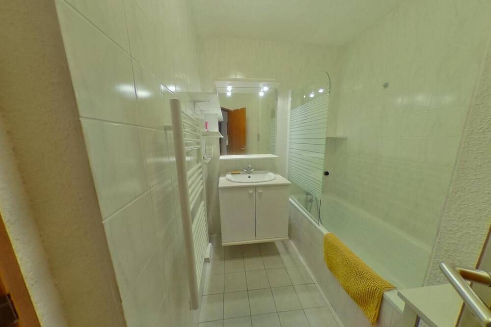 Apartamento entero, Al pie de las pistas de esquí, 5.o piso, vista pistas, tv, 33m², La Tania in La Tania, Courchevel