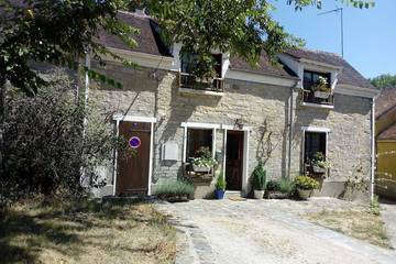 Gîte pour 6 personnes, avec terrasse, animaux acceptés dans Recloses