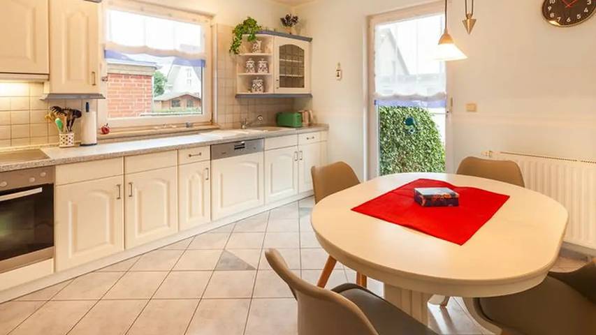 Ferienhaus für 9 Personen, mit Garten in Sassnitz - 4