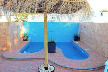 Chalet für 4 Personen, mit Garten und Pool in Conil de la Frontera