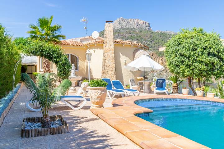 Villa mit pool für 8 Personen, mit Whirlpool und Garten, mit Haustier in Calpe - 4