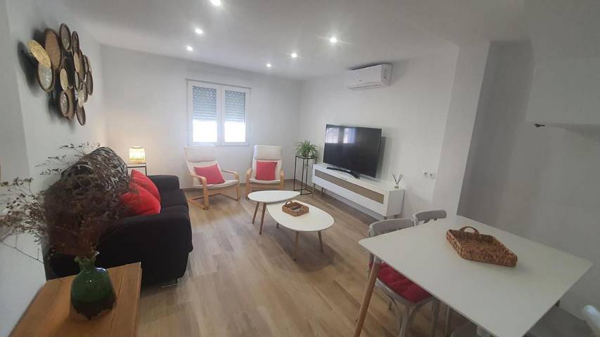 Location de vacances pour 4 personnes, avec terrasse et vue à Linares - 2