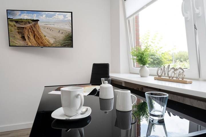 Ganze Wohnung, Zentrales App. für 2 Personen, Wlan und Tv, separate Küche. in Westerland, Sylt (Gemeinde)