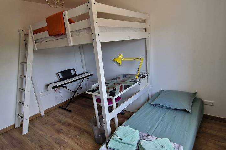 Location de vacances pour 6 personnes, avec piscine et jardin à Carnoules - 2