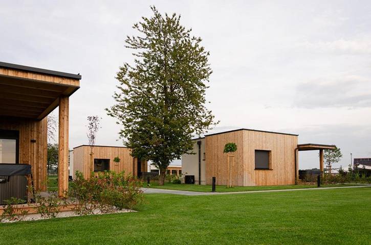 Camping voor 4 personen, with uitzicht and uitzicht op het meer as well as tuin and sauna in Slovenië