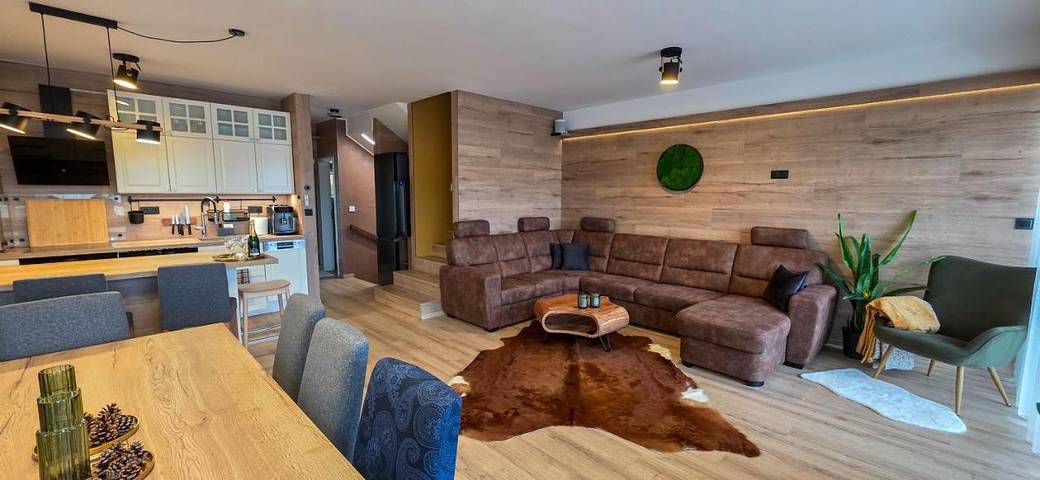 Ferienhaus für 11 Personen, mit Balkon und Whirlpool sowie Terrasse und Sauna in Donovaly
