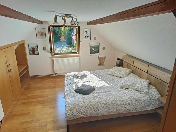 Gîte pour 4 personnes, avec terrasse dans Hohfrankenheim