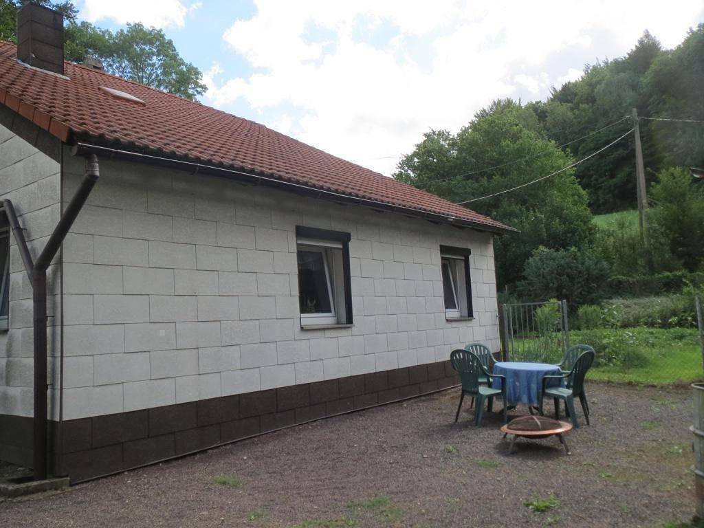 Ferienhaus in ruhiger Lage in der Nähe zahlreicher Wanderrouten, Reitmöglichkeit in Wartburg, Wutha-Farnroda
