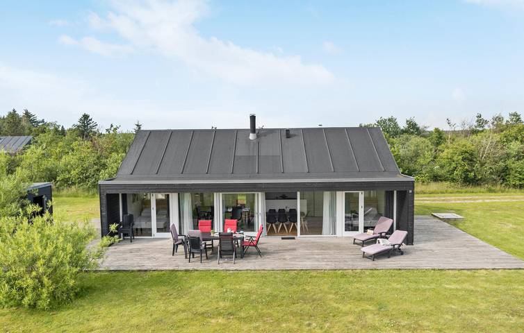 Ferienhaus für 8 Personen, mit Garten und Whirlpool sowie Sauna und Terrasse in Tranum Strand