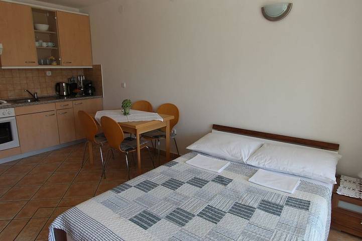 Bungalow für 2 Personen, mit Garten auf Krk - 2