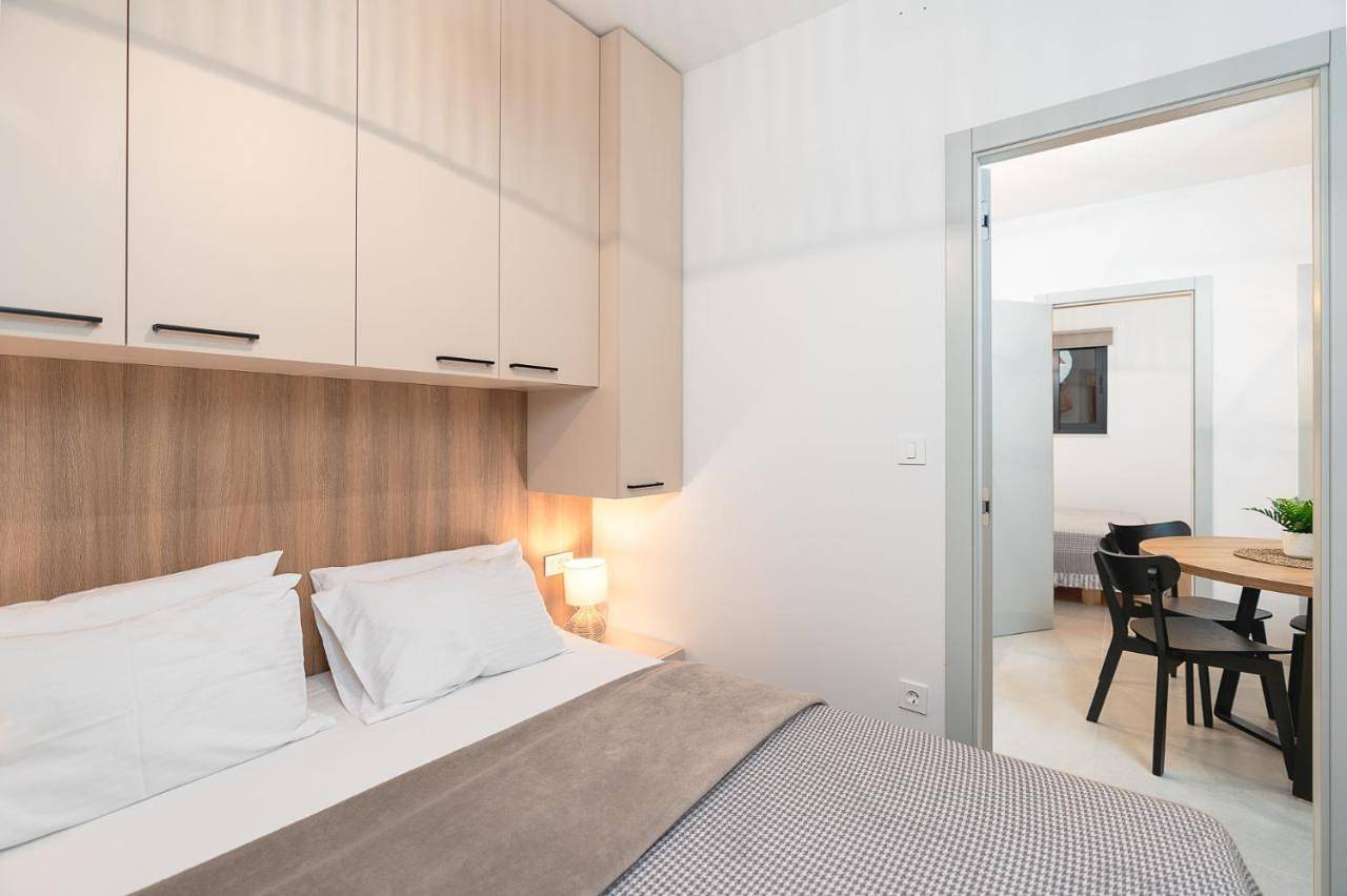 Ivas Mobile Homes & Heated Pool in Pakostane, Zadar