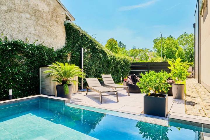 Location de vacances pour 6 personnes, avec Terrasse ainsi que Jardin et Piscine à Monza - 2