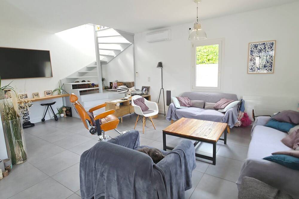 \"Skyline\" Family house in Provence, quiet, comfortable 8 persons in Gréasque, Mittelmeerküste (Frankreich)