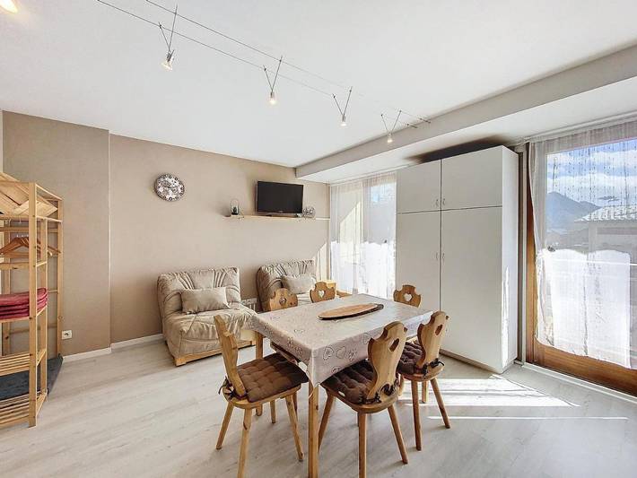 Gîte pour 4 personnes, avec terrasse dans Office De Tourisme La Toussuire - 2