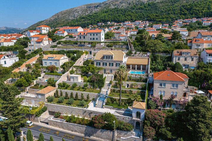 Ferienhaus für 14 Personen, mit Sauna und Garten sowie Terrasse und Whirlpool in Dubrovnik - 2