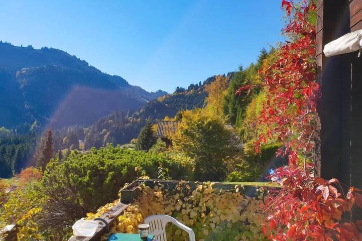 Ferienhaus für 4 Personen, mit Terrasse und Balkon/Terrasse in Kanton Freiburg