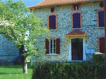 Gîte pour 6 personnes, avec jardin, animaux acceptés à Merlas