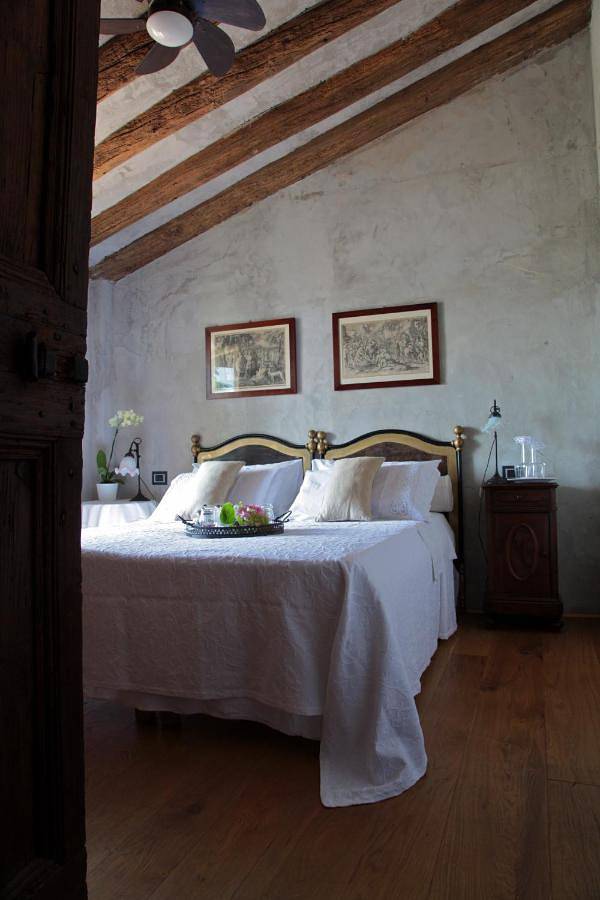 La Criolda Charming Villa in San Felice del Benaco, Prealpi Gardesane
