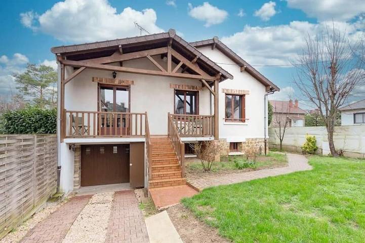 Location de vacances pour 6 personnes, avec Terrasse et Jardin à Juvisy-sur-Orge