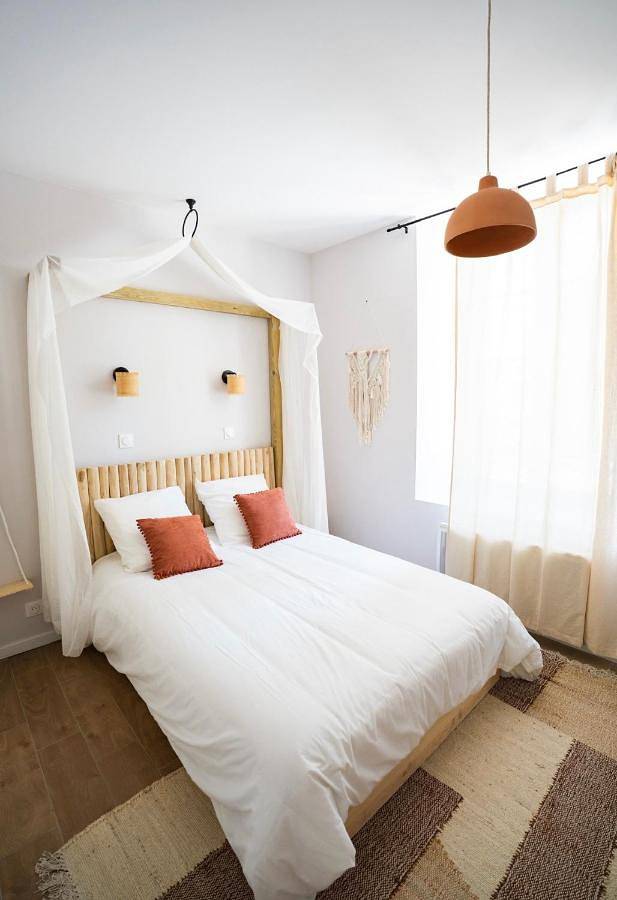 Gîte pour 2 personnes, avec Terrasse à Guémené-sur-Scorff