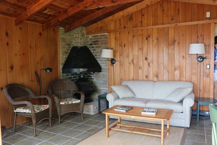 Vacation rental for 3 people, with yard and terrace in Lake Champlain