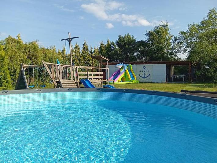 Kemping dla 4 osób, z basen i ogród w Władysławowo