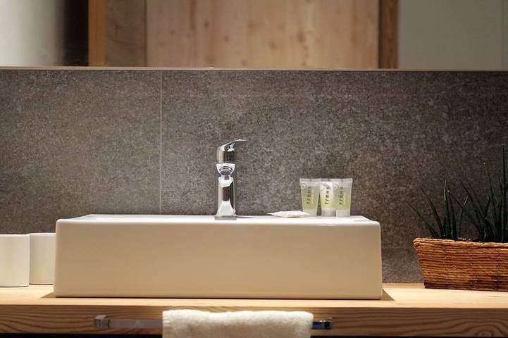 Suite Karen bei Im Winkl / gemütliche Suite mit überdachter Terrasse in Dietenheim, Bruneck