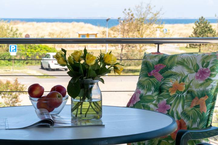Ferienwohnung für 3 Personen, mit Meerblick und Balkon, kinderfreundlich am Steinwarder
