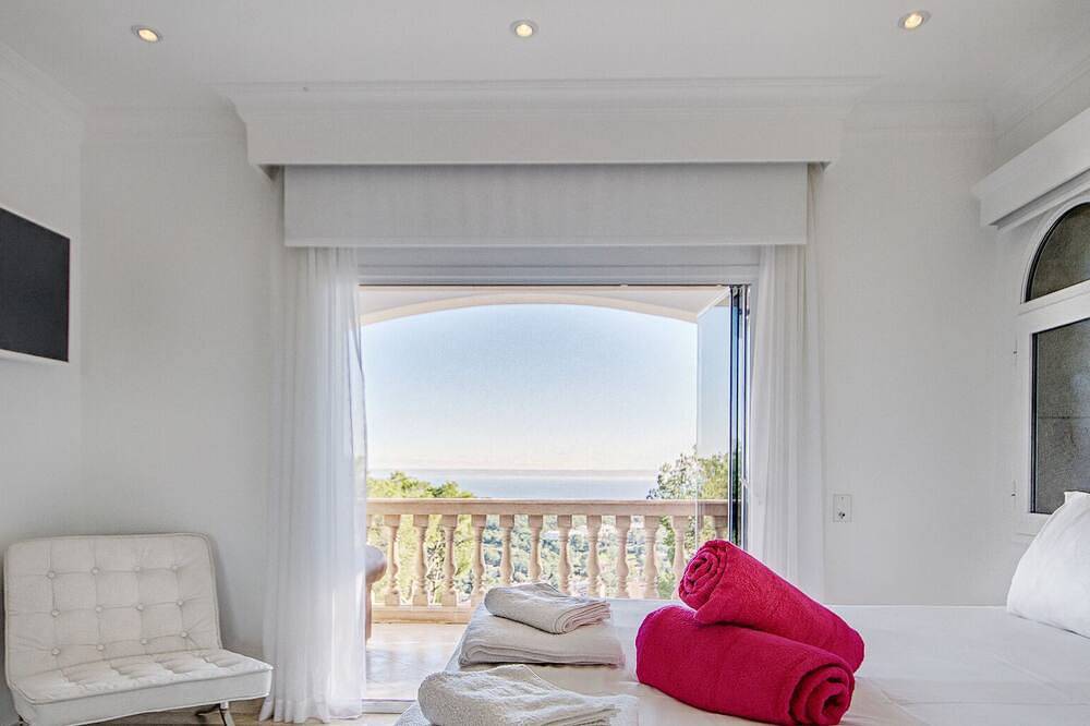 Villa Ocean View en Portals Nous by Mallorca North Villas in Bendinat, Calvià