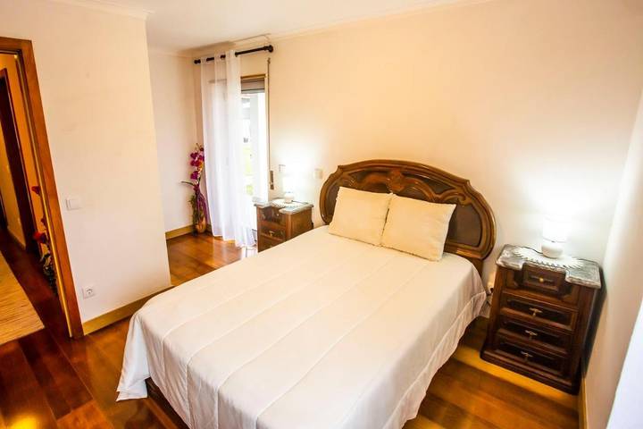 Location de vacances pour 6 personnes, avec piscine ainsi que vue et jardin dans Vila Verde - 4