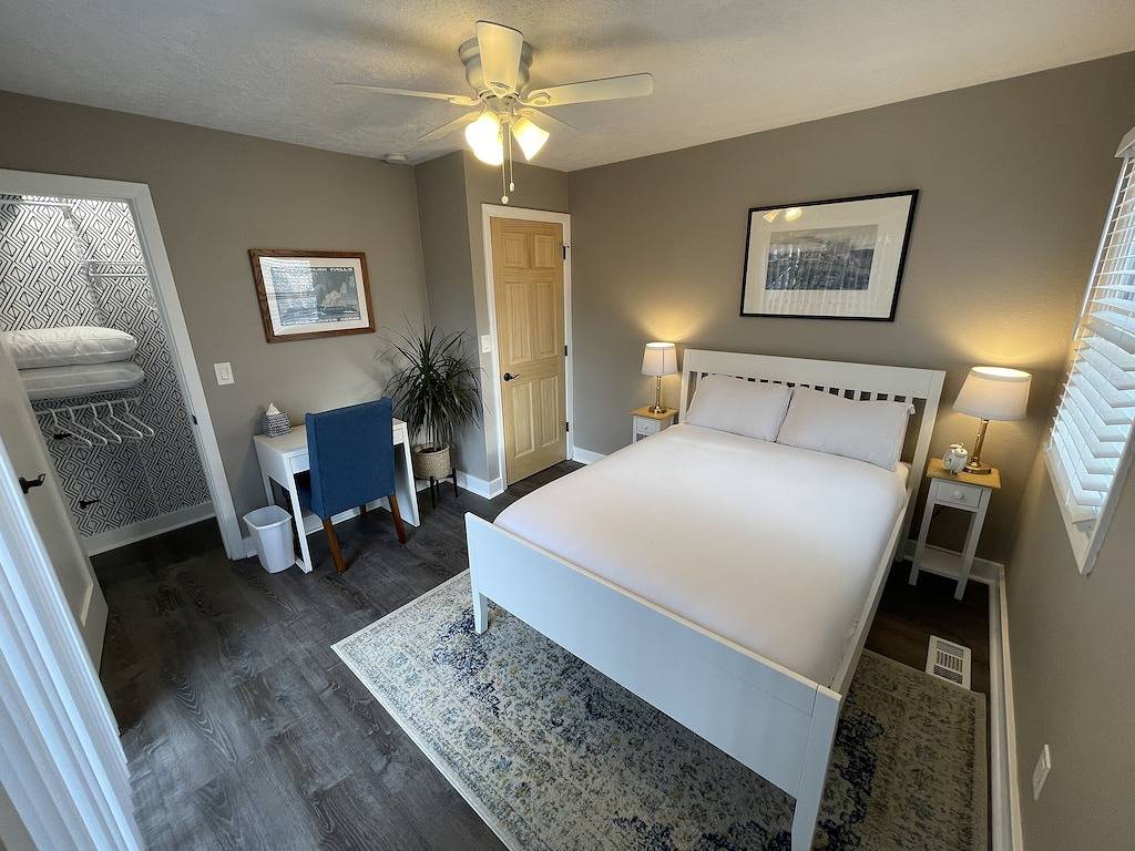Spectacular Choice: Sleeps 6, Your Dog Welcome Too in Tigard, Washington County (OR)