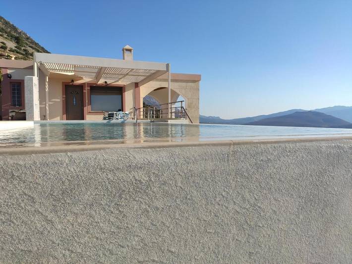 Villa 'Kefali' met Uitzicht op Zee, Wi-Fi en Airconditioning in Lasithi en omgeving