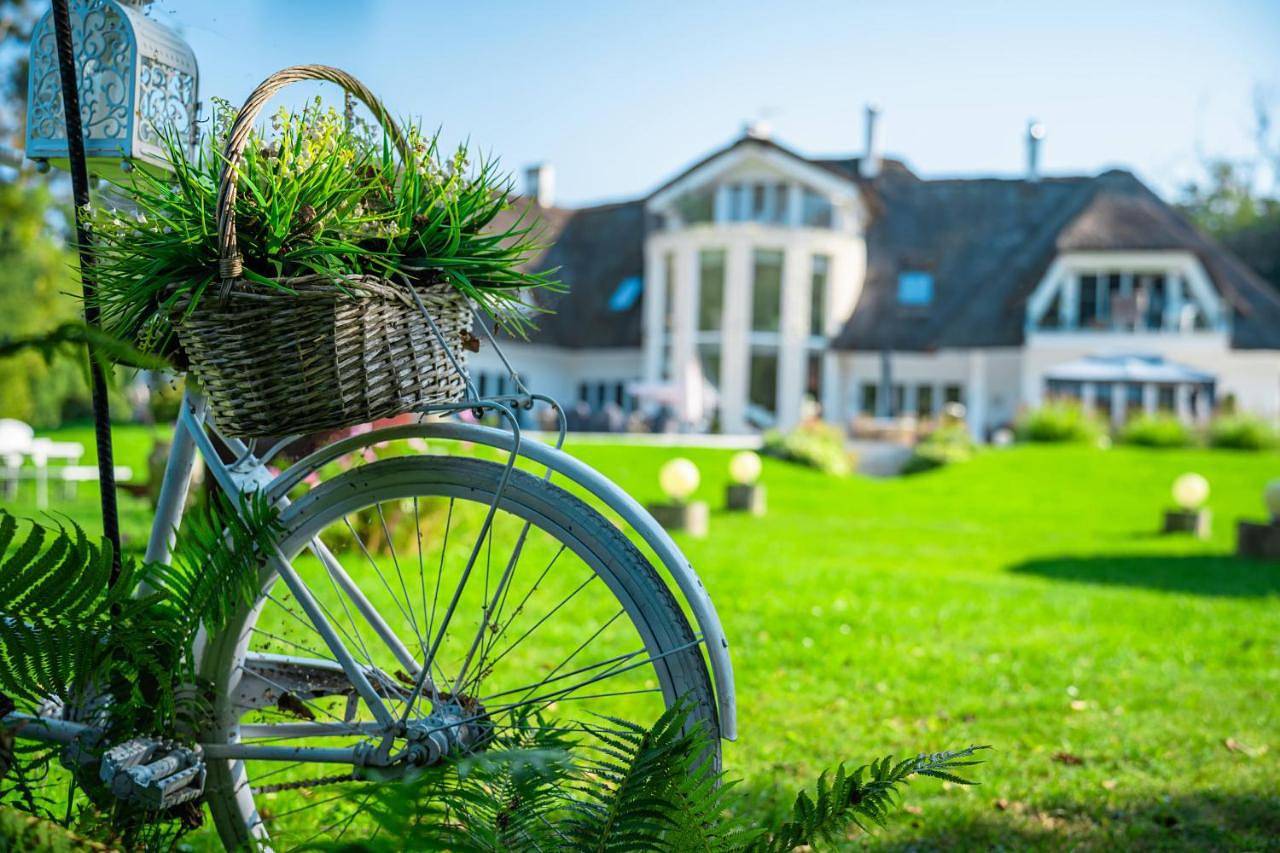 Strzecha Chopina - Dom i półwysep tylko dla Ciebie in Mazury