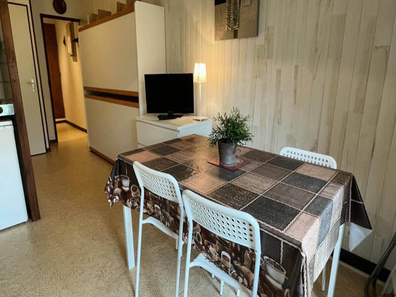Appartement entier, Appartement à Le Lioran avec accès aux pistes de ski in Le Lioran, Laveissière