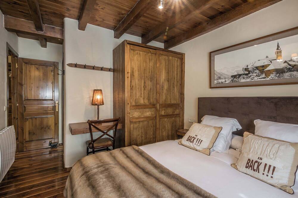 Apartamento entero, Solei by Feelfree Rentals in Garós, Alto Arán