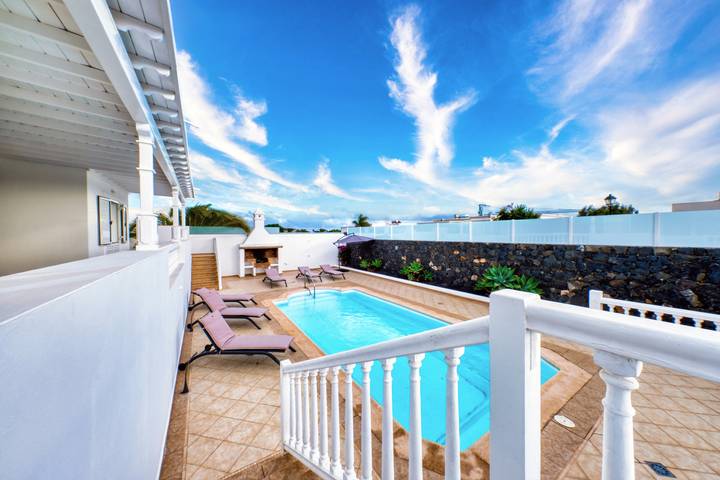 Villa für 6 Personen, mit Terrasse und Garten