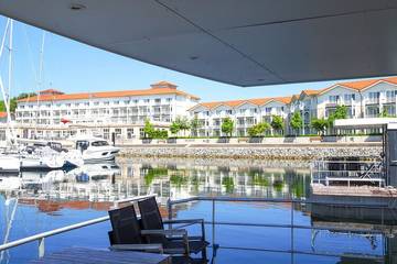 Hausboot für 4 Personen in Boltenhagen, Nordwestmecklenburg (Wismar und Umgebung), Bild 1