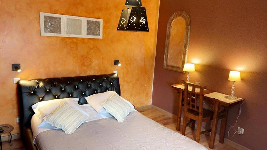 Chambre d’hôte pour 15 personnes, avec jardin