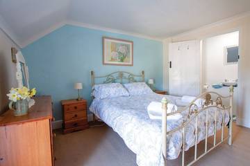 Holiday Rental for 4 People in Swansea region, Photo 3